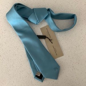 Baby Blue Skinny Silk Burberry Tie - new with box